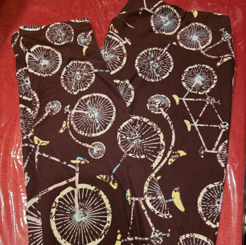 LuLaRoe Chocolate and Cream Patterned Leggings
